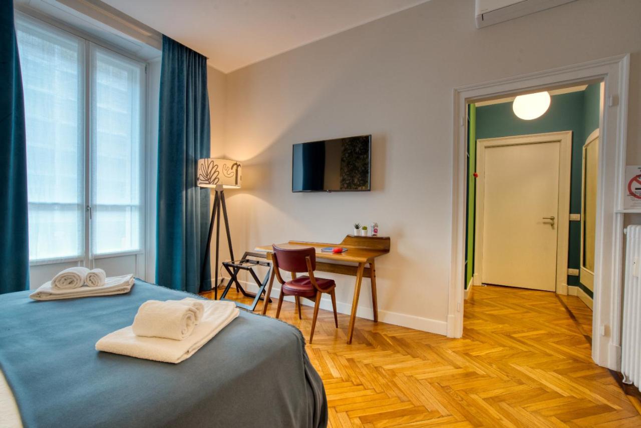 Dimora Claudia - Elegante Matrimoniale Con Bagno, Private Rooms, Self Check In, No Reception ミラノ エクステリア 写真